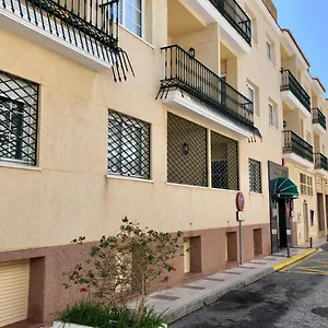 https://apartamentos-nina-de-oro.1costadelsol.com
